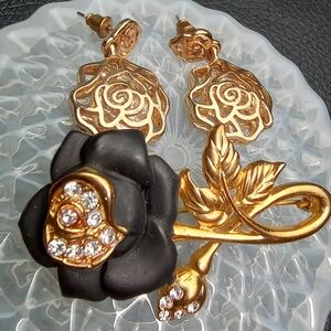Midnight & Gold Tone Rose Bling Brooch & Rose Earrings with Secret Crystals